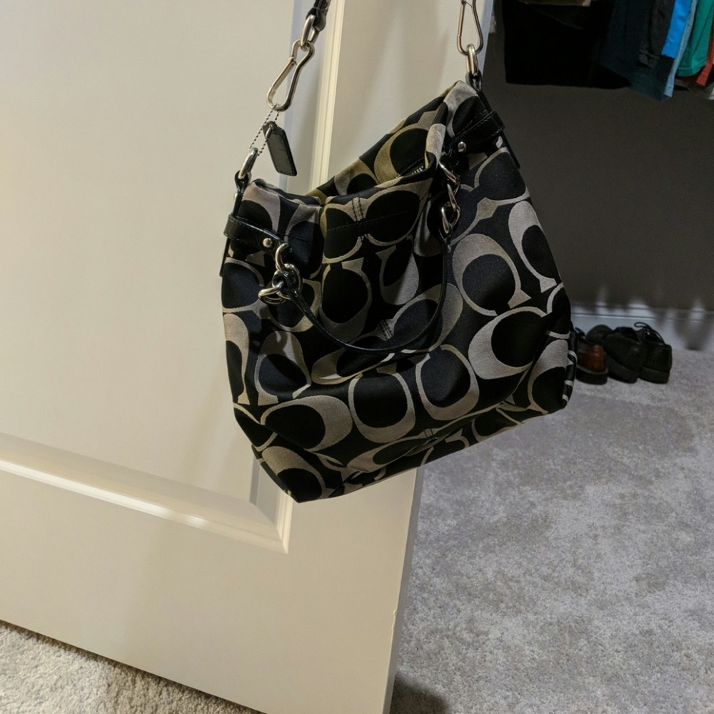 Purse - Picture 3 of 3